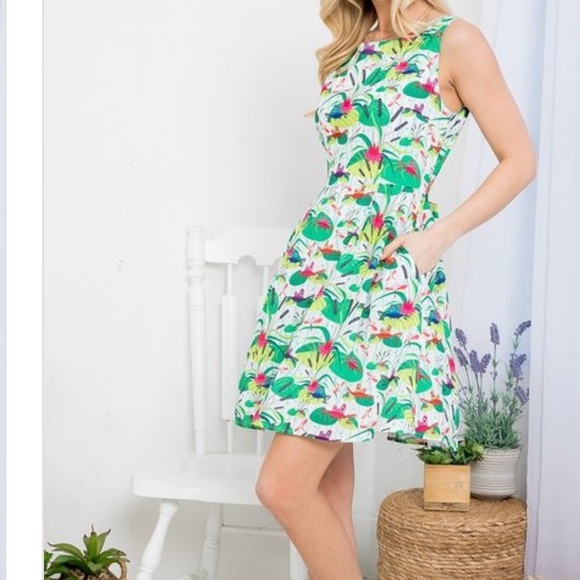 Cute Frog Print Dress - Picture 3 of 6